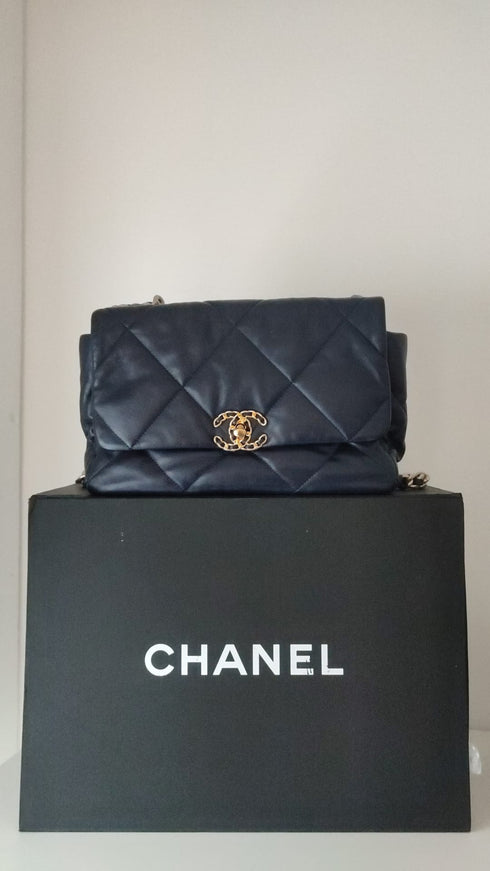 Chanel 19 Large Flap Bag – Navy Blue Quilted Lambskin with Mixed Metal Hardware – Women’s