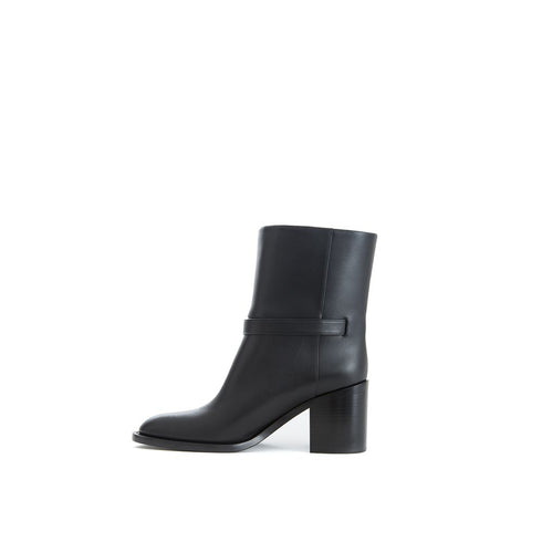 Burberry Ankle Boots – Black Leather Round Toe with Logo Buckle – Women’s