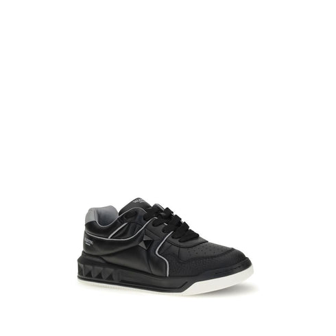 Valentino Garavani One Stud Low-Top Sneakers